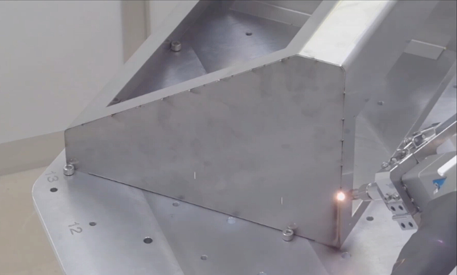 a79e2b0d-cbdc-4341-ad57-32b6e581514d